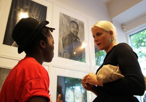 Muholi & the Princess.  Photo by Marna Eide