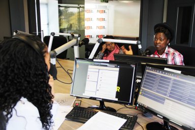 Muholi & Azania_9493