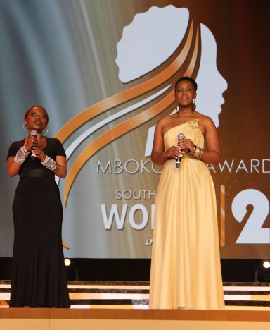 Our media personalities L-R: Kgomotso Matsunyane & Kgopedi oa Namane presented the award to the winners
