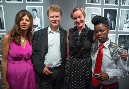 PCF com & Muholi_8863b