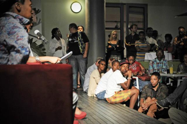 21711_10200116067284117_1802924691_n