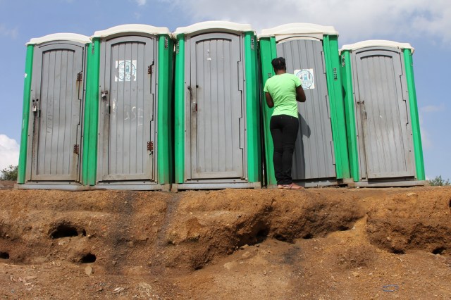 Green public toilets_0593