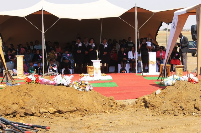 tent @ m & m s funeral_4073