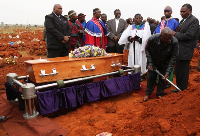 phumzile laid to rest_9487