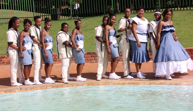 2015 April 25 Abakhaphi bakaJavas + Mashadi_2848