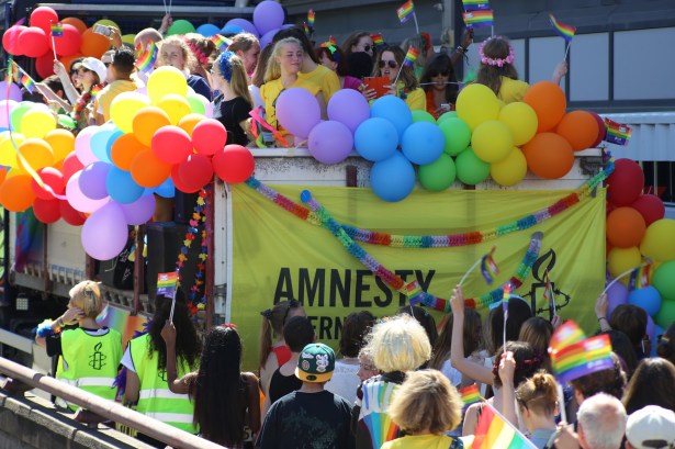 2015 June 27 Amnestly float_7602
