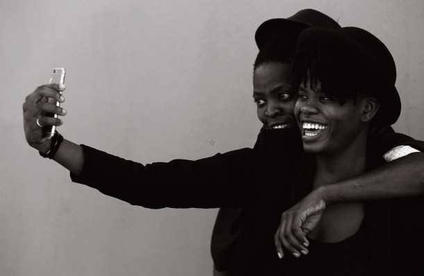 2016.04.24: Muholi & Andiswa after Faces and Phases follow-up shoot in Durban